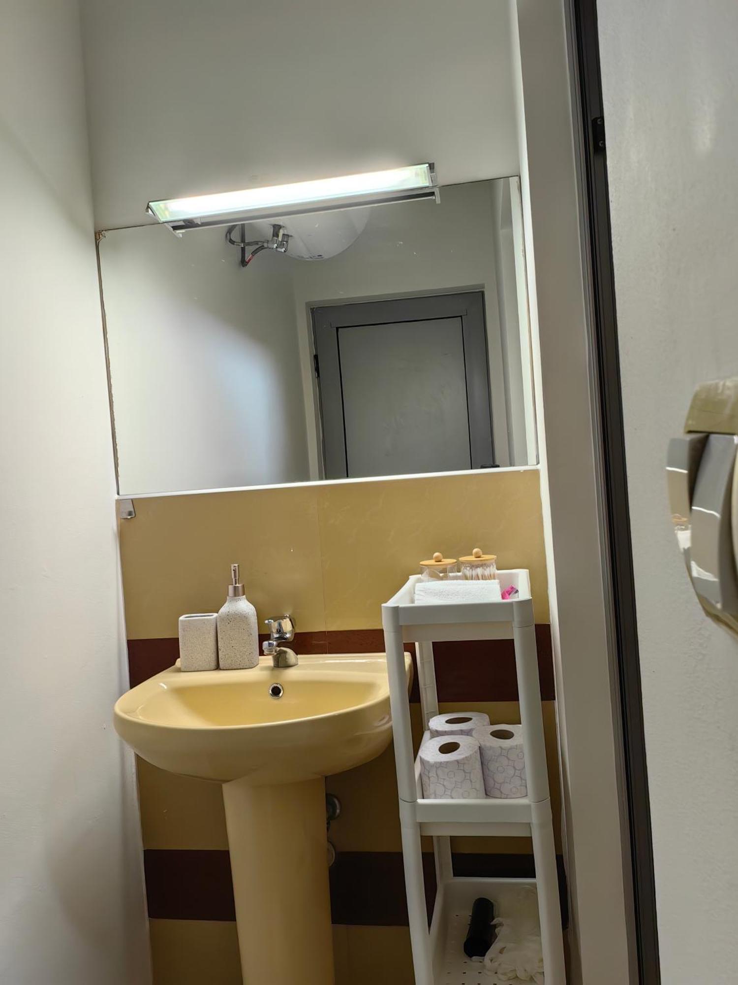 2 Bedrooms Apartment. Plovdiv Buitenkant foto