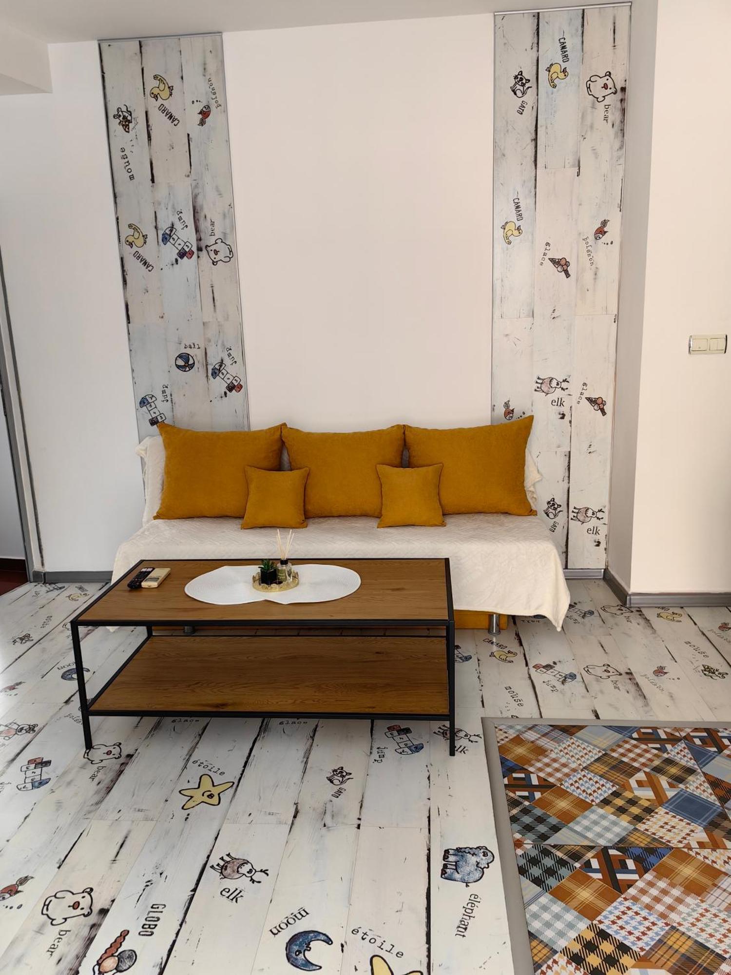 2 Bedrooms Apartment. Plovdiv Buitenkant foto