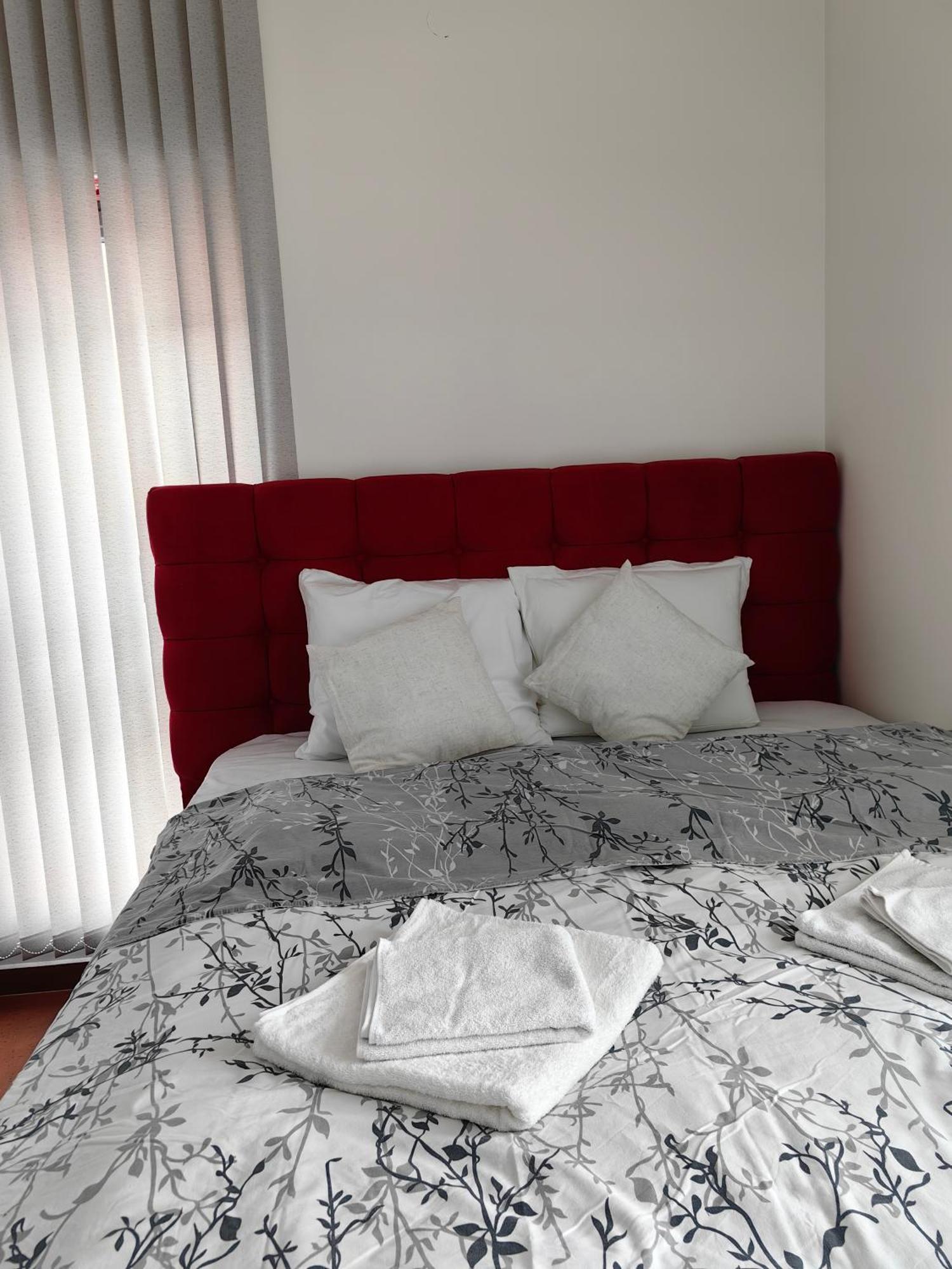 2 Bedrooms Apartment. Plovdiv Buitenkant foto